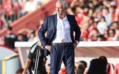 Mourinho’nun Benfica’daki yeni tarzı ve kazakla maçı.