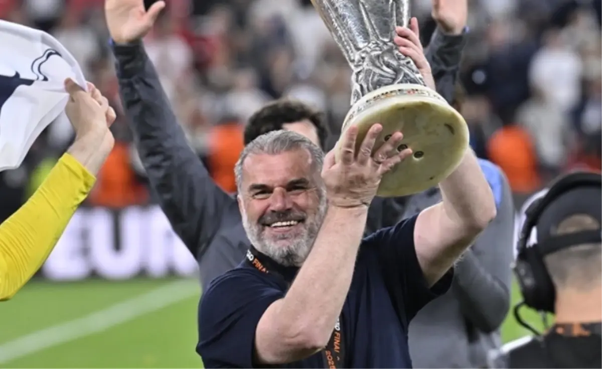 fenerbahce-nin-teknik-direktoru-postecoglou-mu-19010823_9637_amp.jpg