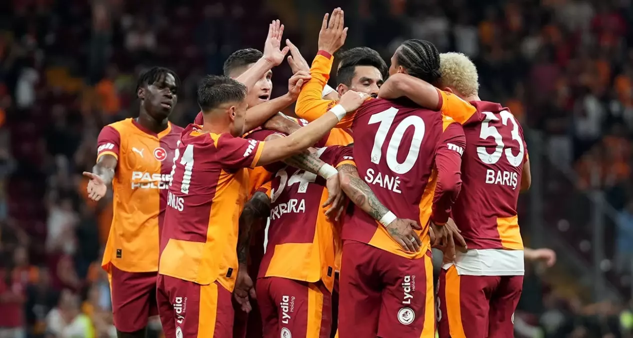 galatasaray-liverpool-ilk-11-ler-belli-oldu-mu-19103610_9228_amp.jpg