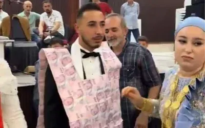 Düğünlerde 200 TL’lik Banknotlarla Yelek Takma Geleneği