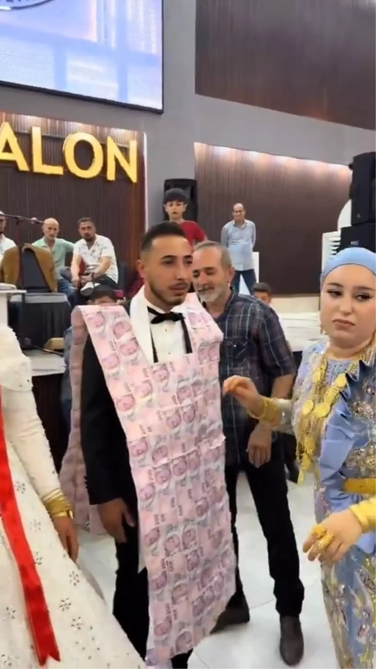 kiziltepe-de-dugunde-damada-200-tl-lik-19047513_amp.jpg