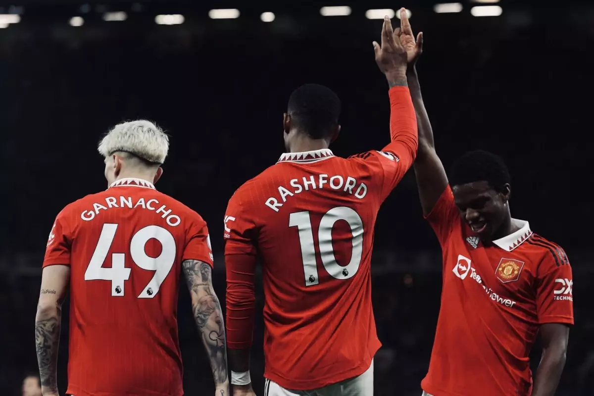 manchester-united-dan-turkiye-ye-transferler-ust-19021094_827_amp.jpg