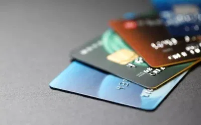 Merkez Bankası kredi kartı faizlerini indirdi.