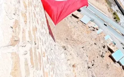 Türk Bayrağı Rüzgar Hasarını Onardı