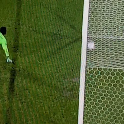 top-cizgiyi-gecti-mi-fenerbahce-den-gol-itirazi-19047869_7186_amp.jpg