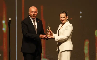 Altın Portakal’da muhteşem bir açılış seremonisiyle başladı