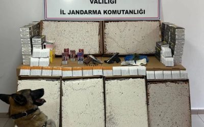 Afyonkarahisar’da Jandarma Operasyonunda Kaçak Eşya ve Uyuşturucu Yakalandı