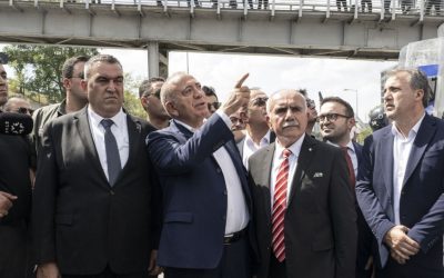 CHP İl Kongresi davası ertelendi! Tekin görevine devam edecek