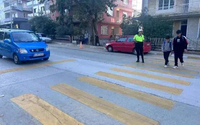 Alaşehir’de Okul Güvenliği İçin Devriye Faaliyetleri Yürütülüyor