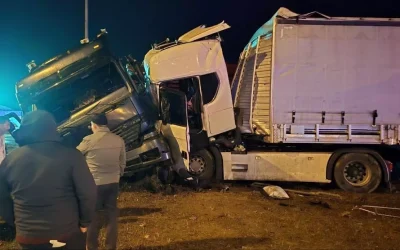 Amasya’da Tır Çarpışması: 3 Kişi Yaralandı