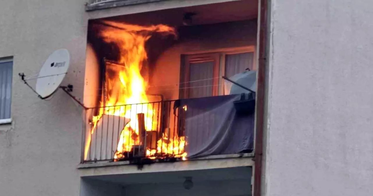 balkonda-cikan-yangin-evi-kule-ceviriyordu-19195952_amp.jpg