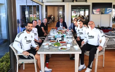 Serdal Adalı, Derbi Öncesi Futbolcularla Moral Yemeğinde