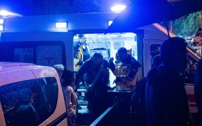 Kadıköy’de Bodrum Katında Yangın: 20 Kişi Dumandan Etkilendi