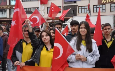 Konya ve çevresinde Cumhuriyet’in 102. yılı coşkuyla kutlanıyor.