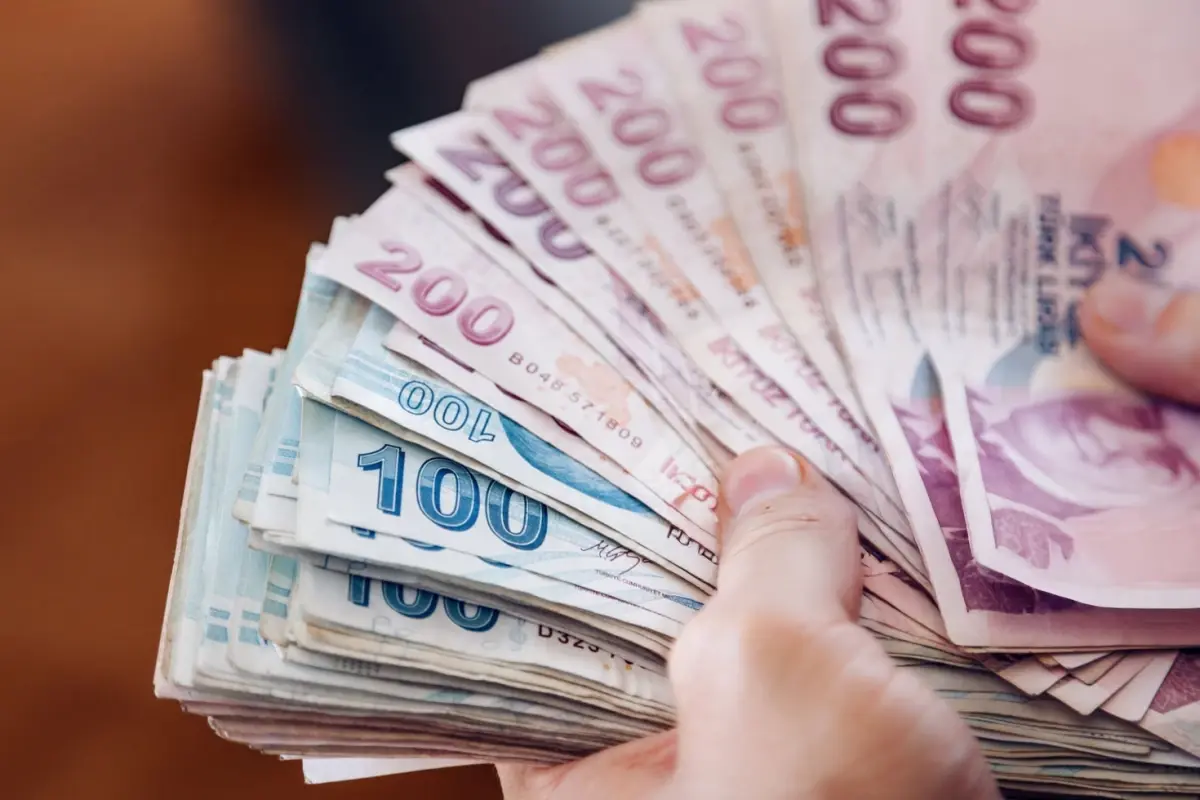 merkez-bankasi-faizi-yuzde-39-5-e-dusurdu-19177975_2195_amp.jpg