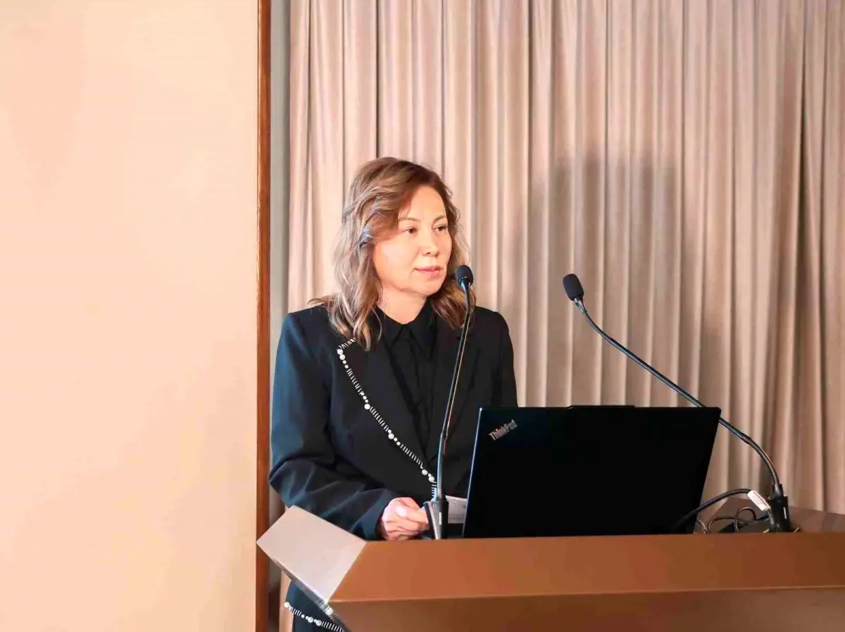 omu-rektoru-prof-dr-fatma-aydin-a-yilin-ustun-19146998_amp.jpg