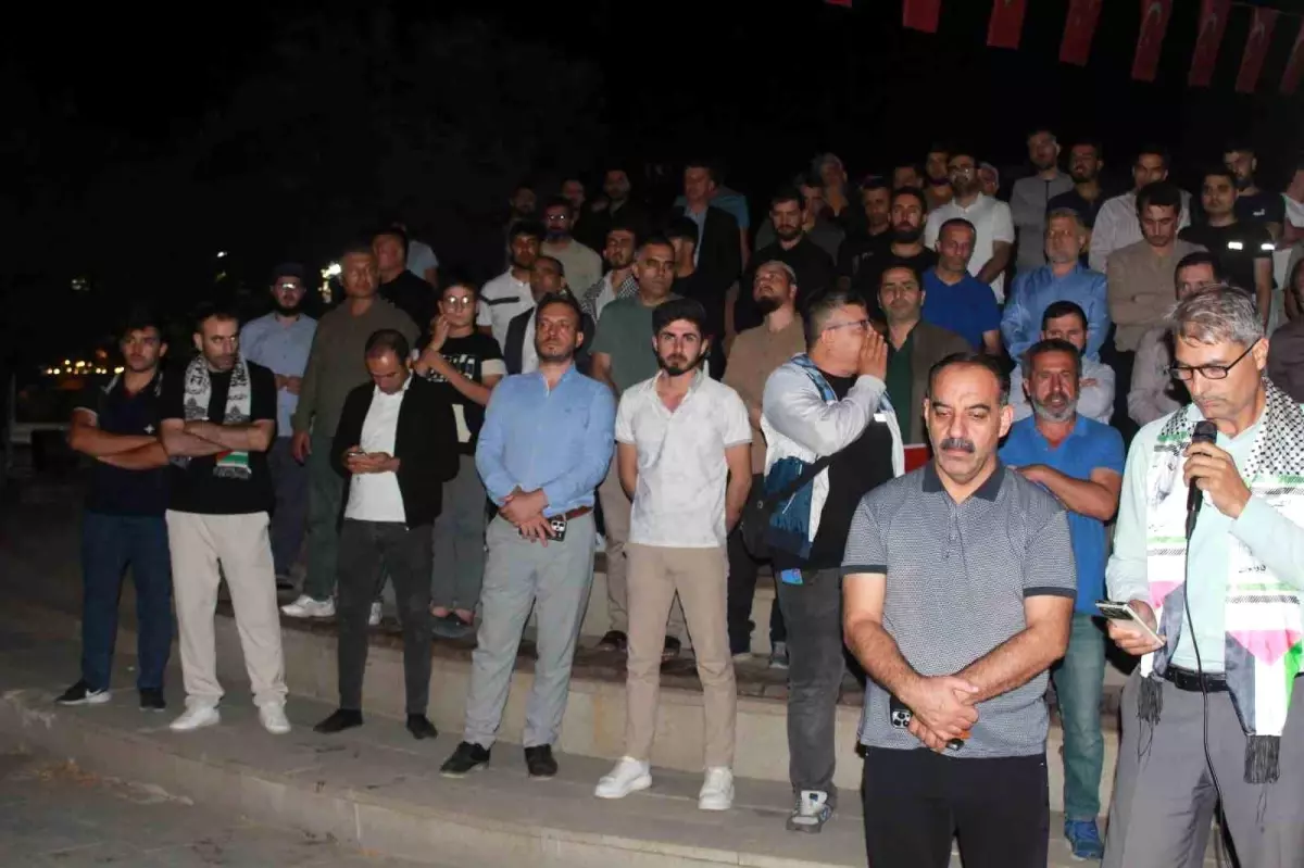 siirt-te-vatandaslar-sumud-filosuna-destek-ic-19108186_amp.jpg