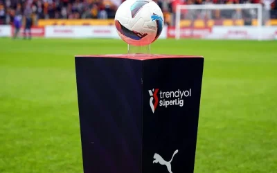 Süper Lig’de flaş ayrılık! Şampiyon hocayla yollar ayrıldı.