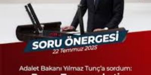 CHP’li vekil “Beyaz Toros” maketini sergilerken, Bakan Tunç hızla karşılık verdi
