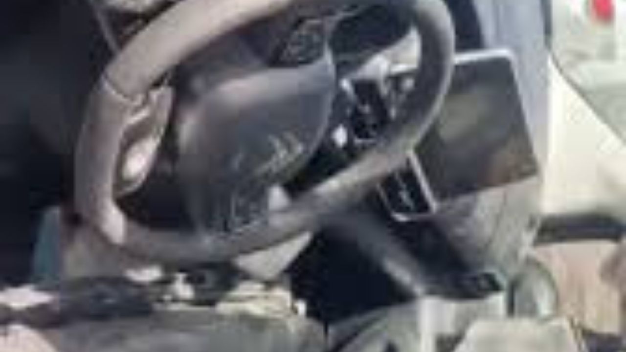 Erzurum'da Kaza Hava Yastıkları Çalışmadı, Şans Eseri Can Kaybı Yok