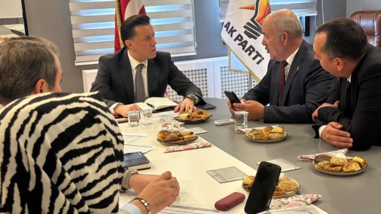 Hatipoğlu, Eskişehir'de halkla buluştu (1)