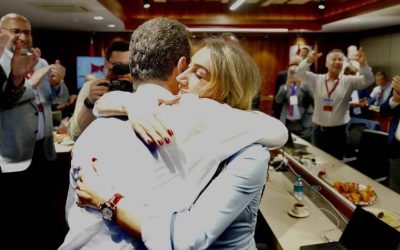 İmamoğlu’ndan Eşi Dilek Kaya’ya Özel Kutlama