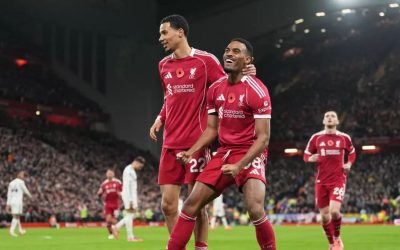 Liverpool, Aston Villa’yı 2-0 yenerek galibiyet hasretine son verdi.