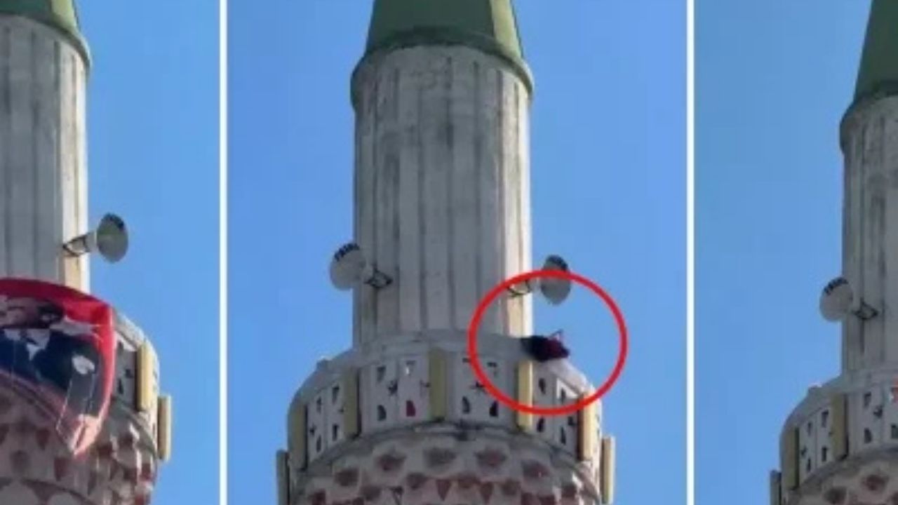 Mersin'de Midibüs ile Otomobil Çarpıştı 4 Ölü