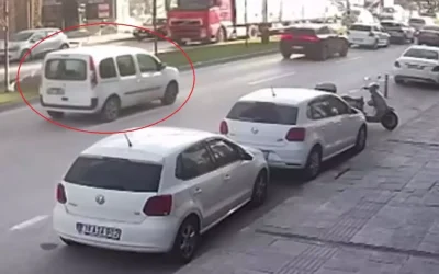 Bursa’da Trafik Kazası: Ticari Araç Cipe Çarptı, Sürücü Yaralandı