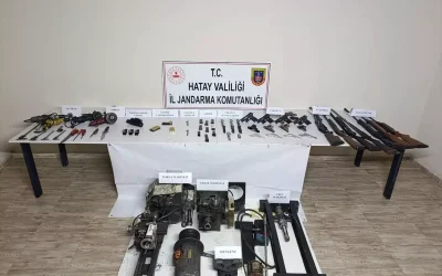 Hatay’da Ruhsatsız Silah Operasyonunda 8 Tabanca ve 4 Av Tüfeği Bulundu
