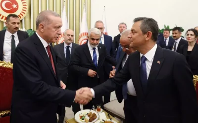 AK Parti, Özel’in açıklamalarına sert tepki gösterdi.