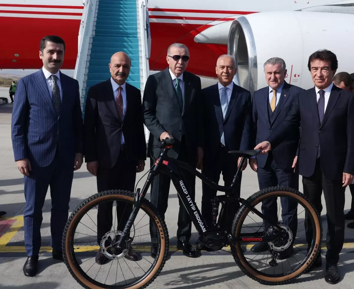 turkiye-bisiklet-federasyonu-ndan-cumhurbaska-19225365_amp.jpg
