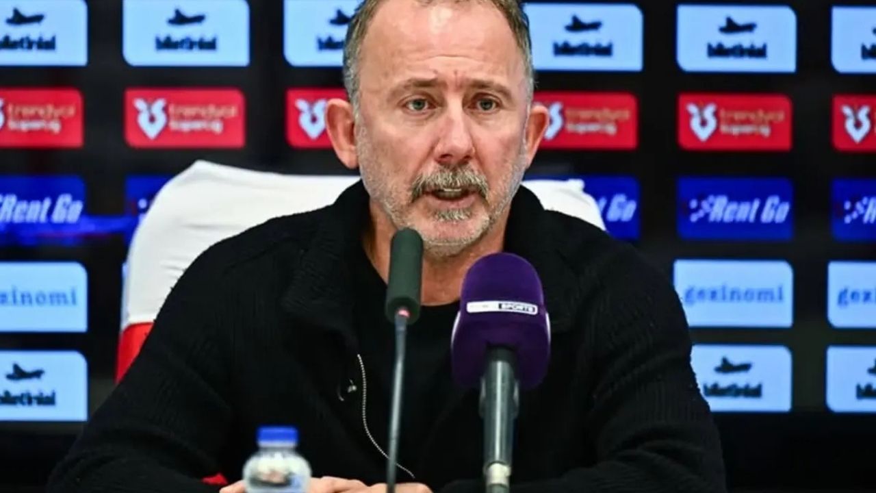 Beşiktaş’ta ayrılık rüzgârı Sergen Yalçın iki futbolcunun biletini kesti