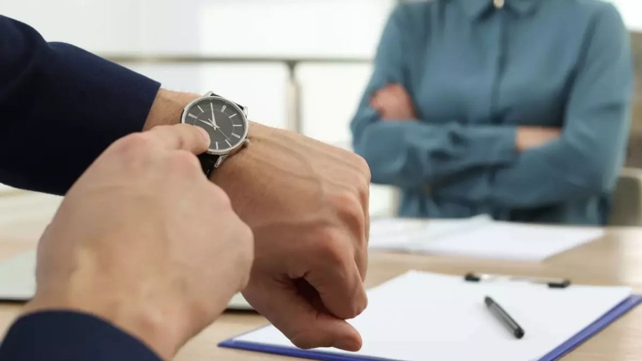 İşe Erken Gelmek İşten Çıkarmaya Sebep Oldu (1)