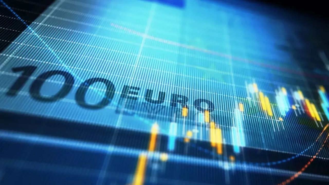 Merkez'in kararı sonrası euro tarihte ilk kez 50 lirayı aştı