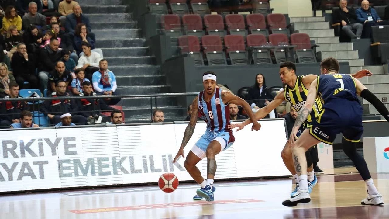 Trabzonspor’dan Fenerbahçe’ye şok 99-73