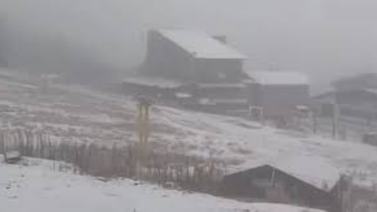 Uludağ Beyazlar İçinde Kar Yağışı Devam Ediyor