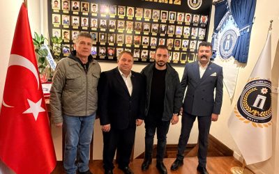 Yazar Gazetesi’nden Emşav Vakfı Balıkesir İl Başkanı Volkan Hedef’e Anlamlı Ziyaret