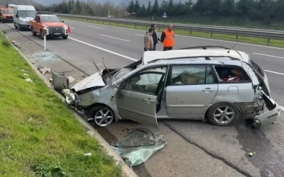 Düzce’de araç takla attı, 2 kişi yaralandı