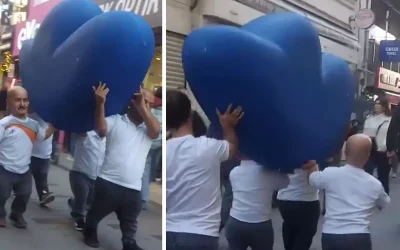 Cüceler cadde boyunca “F” harfi taşıdı, izleyiciler şaşkına döndü!