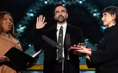 ABD’de tarihi an: Mamdani, Kur’an-ı Kerim’e el basarak göreve başladı