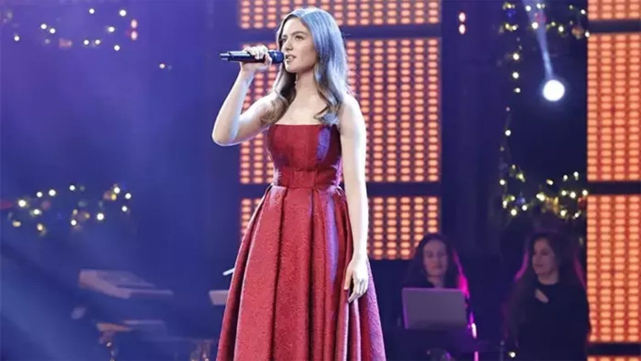 Ava Yaman, O Ses Türkiye Yılbaşı Özel’de Sahneyi Büyüledi